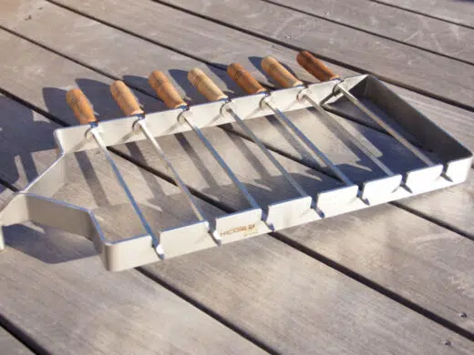 Piques à brochettes Inox pour cheminée d'extérieur Nicolazi Design